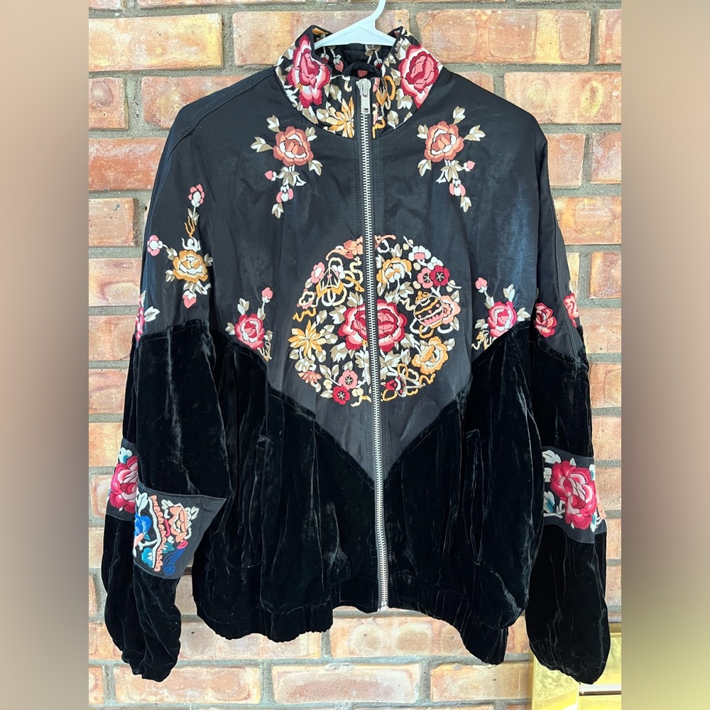 Free People Hana Embroidered Bomber Jacket Woman’s XS(oversized)